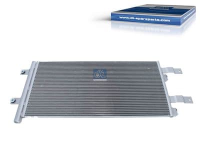 Condensador, aire acondicionado DT Spare Parts 3.82207