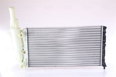 Radiador, refrigeración del motor NISSENS 61799