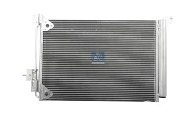 Condensador, aire acondicionado DT Spare Parts 7.74020