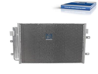Condensador, aire acondicionado DT Spare Parts 7.74077