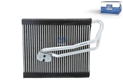 Evaporador, aire acondicionado DT Spare Parts 4.72550
