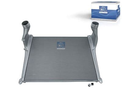 Radiador de aire de admisión DT Spare Parts 4.66330