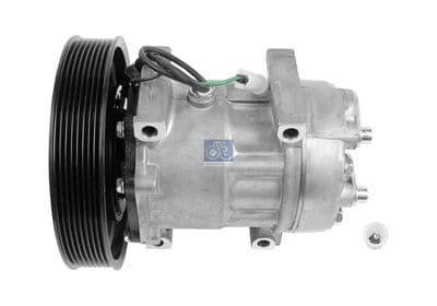 Compresor, aire acondicionado DT Spare Parts 2.76074