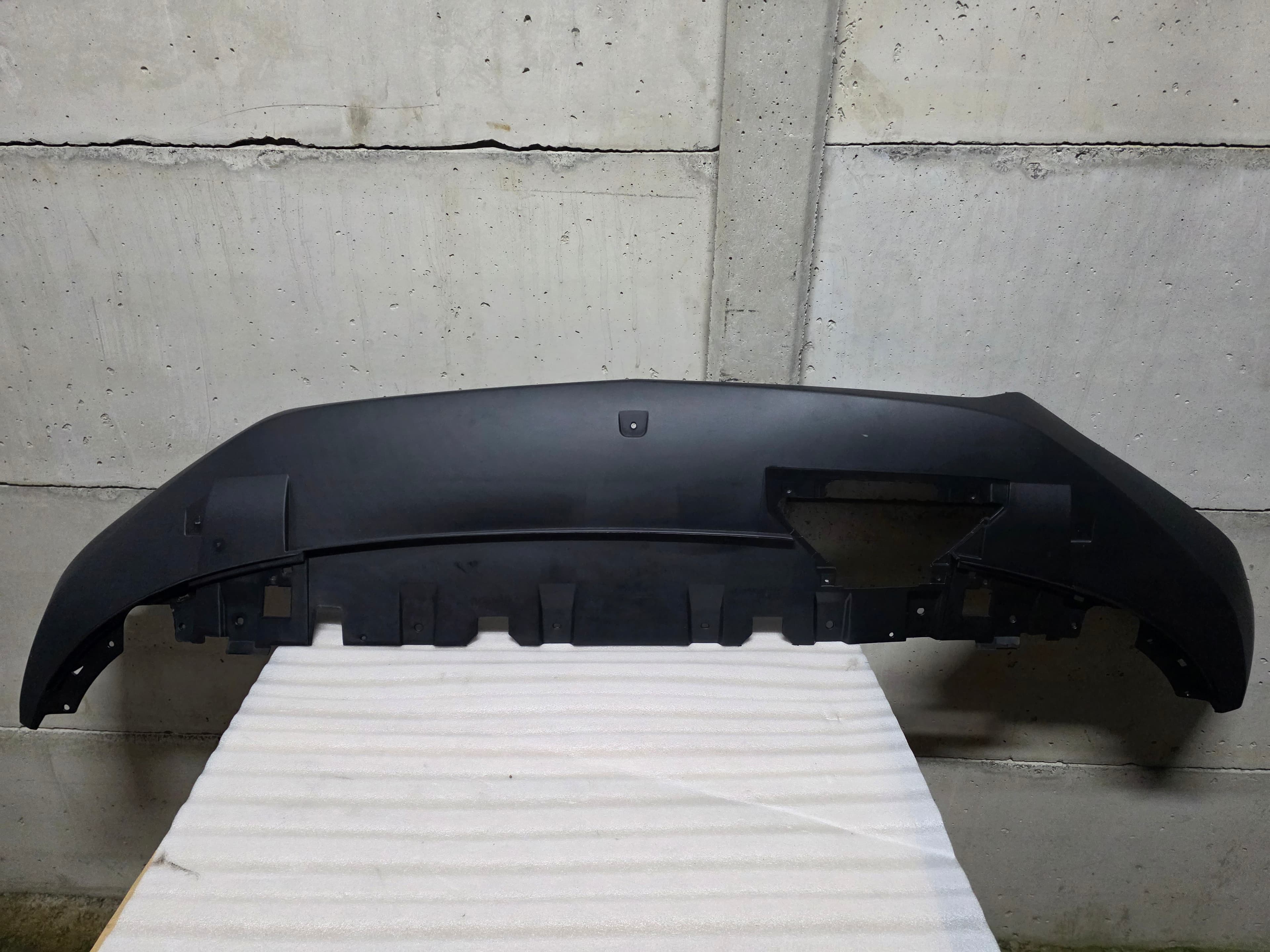 SPOILER INFERIOR BUMPER DEL CHEVROLET TRACKER