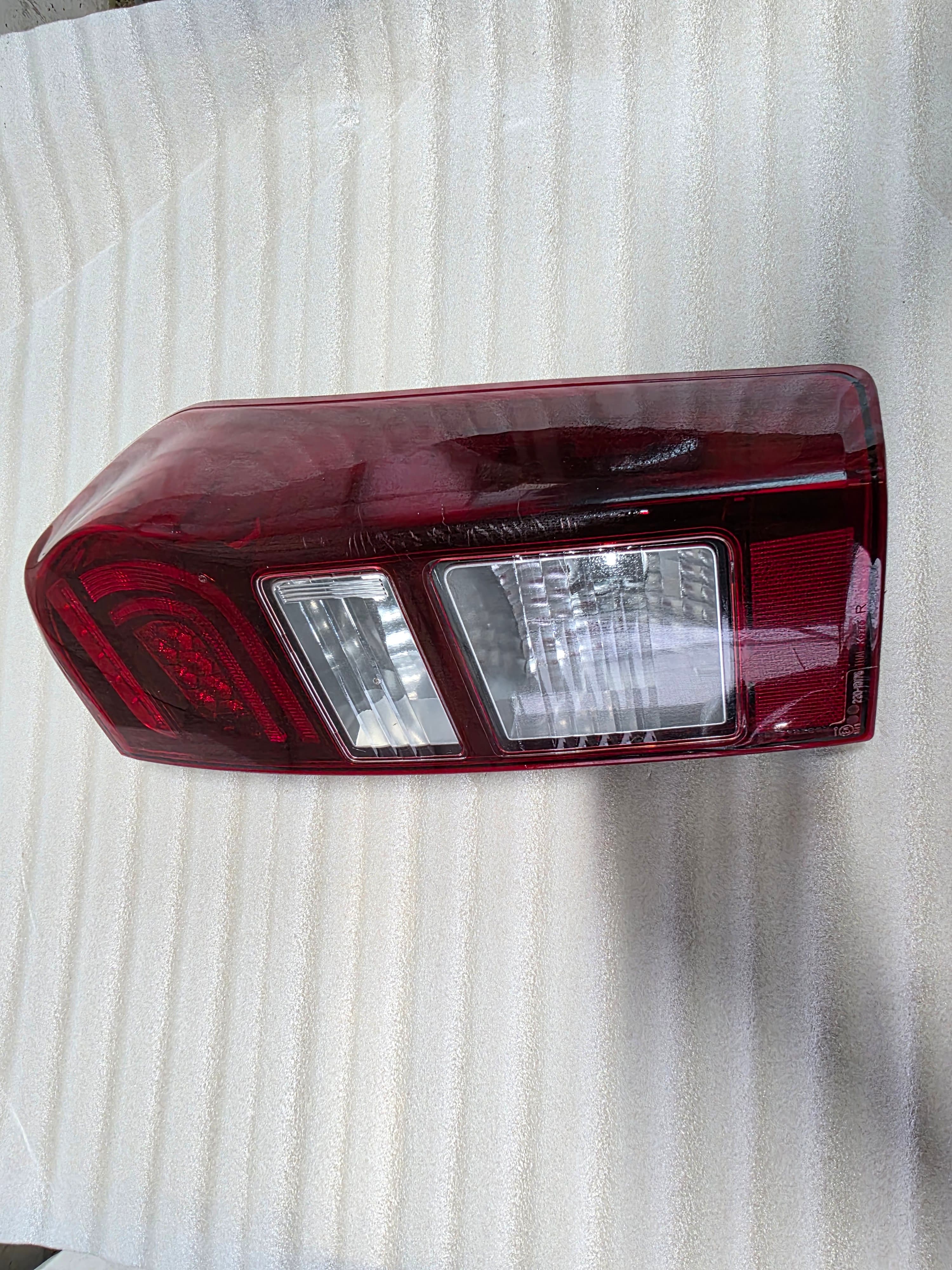 STOP TRASERO RH IZUSU D-MAX