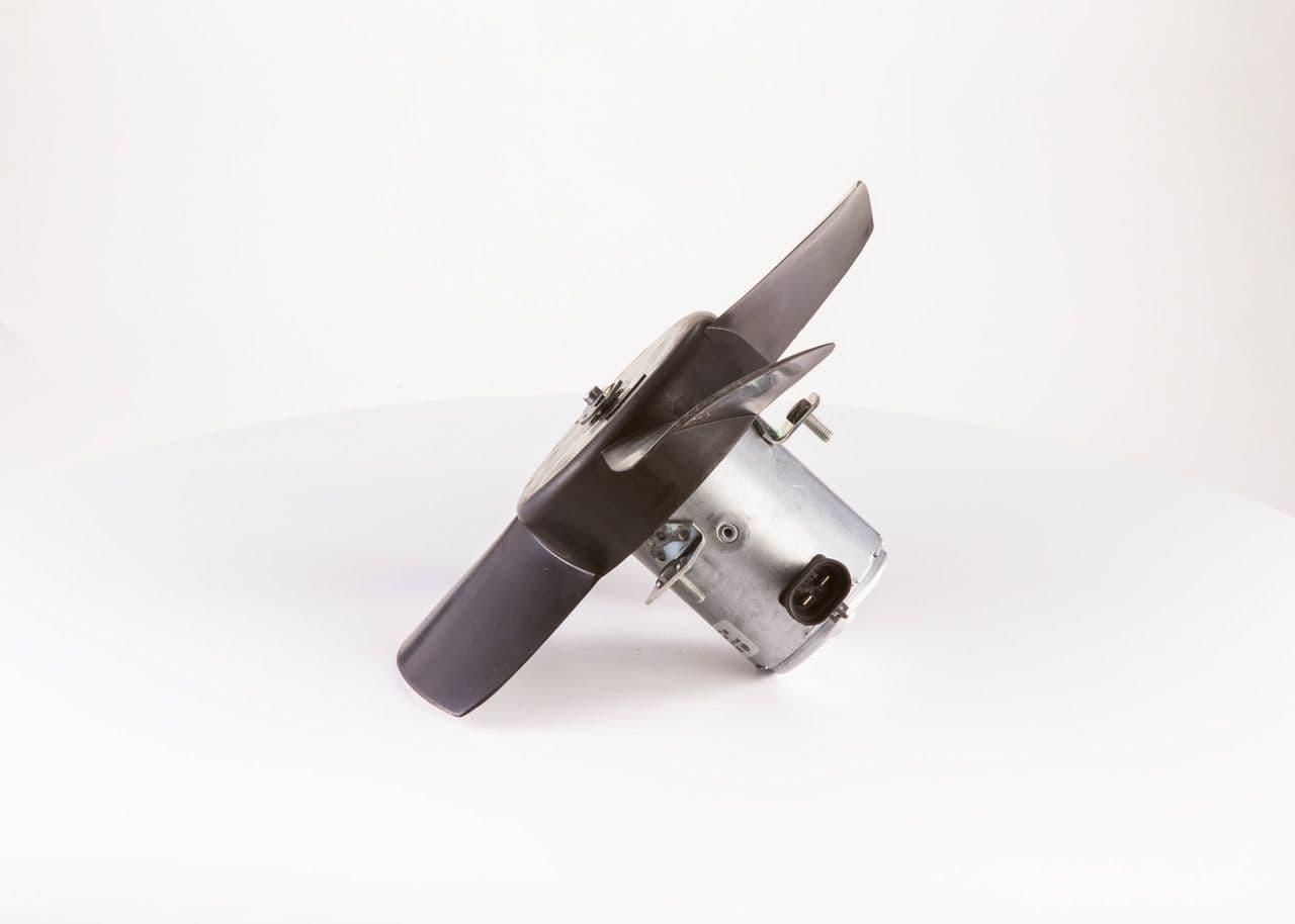 Ventilador, refrigeración del motor BOSCH F 006 B10 097
