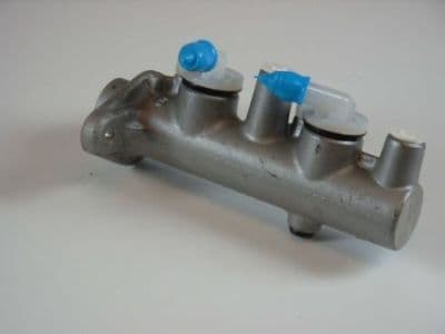 Cilindro principal de freno AISIN MM-026