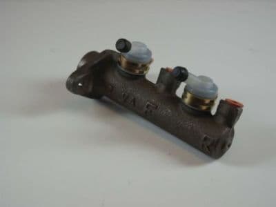 Cilindro principal de freno AISIN MM-034