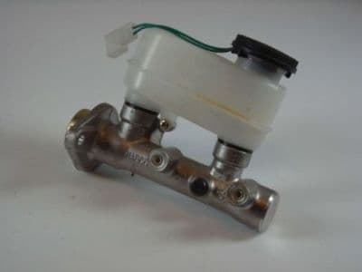 Cilindro principal de freno AISIN MN-004