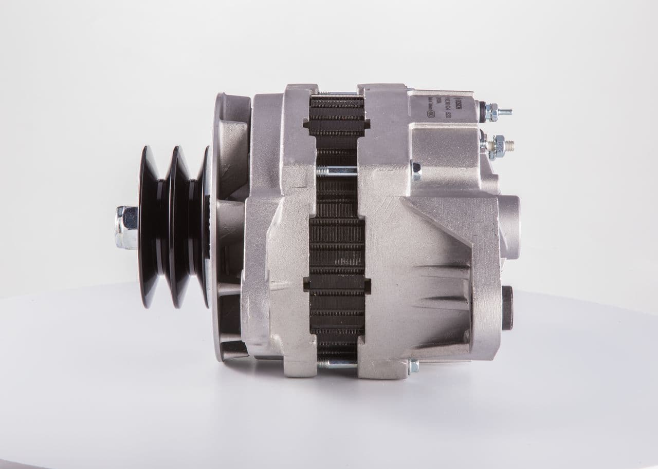 Alternador BOSCH F 042 300 004