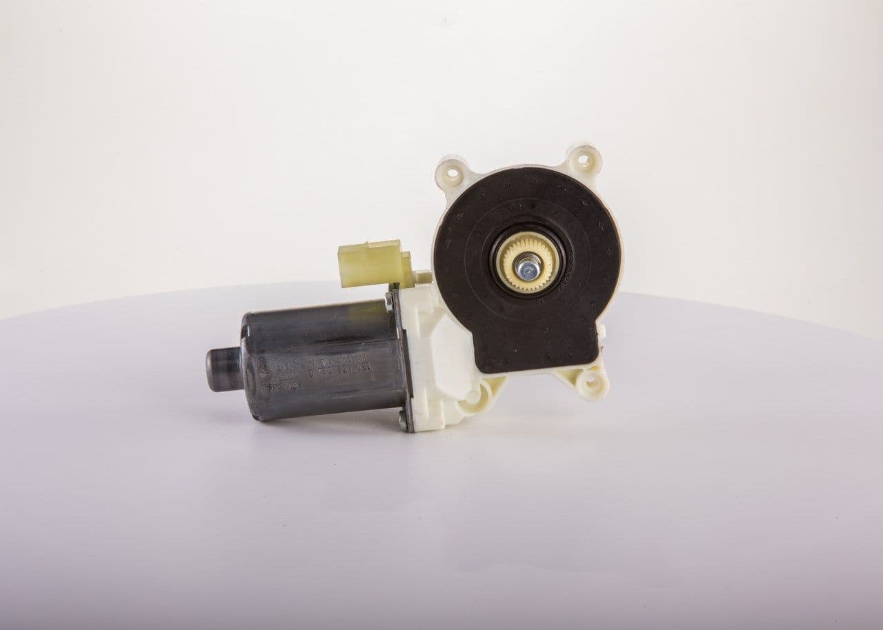 Motor eléctrico, elevador de ventana BOSCH 0 130 821 491