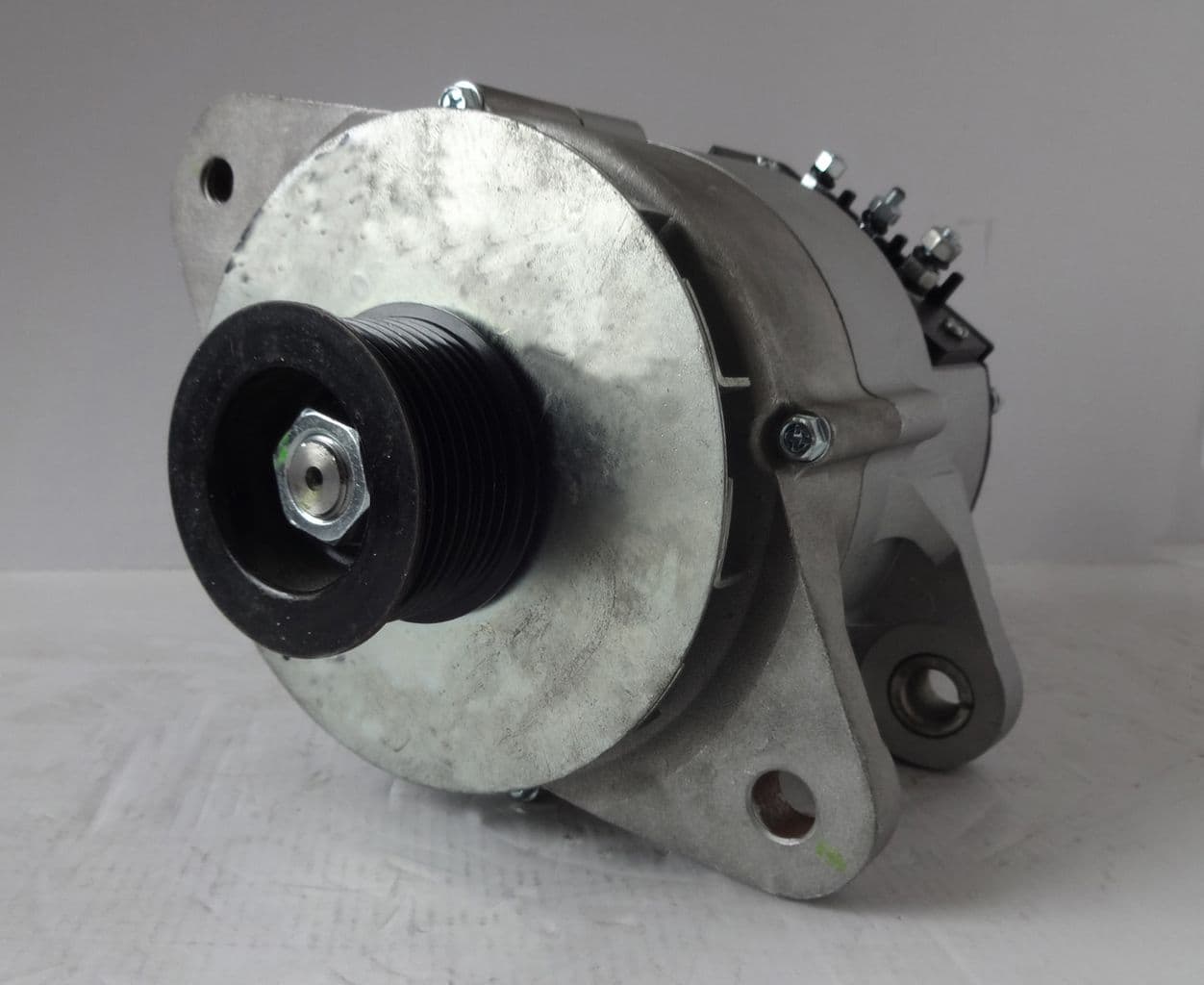 Alternador BOSCH F 042 205 034