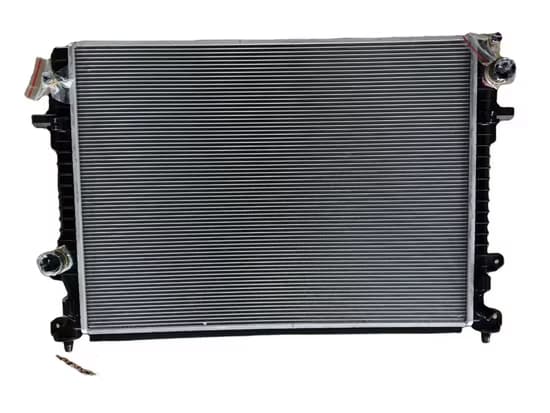 https://imagenes-inventario-quinpart.s3.us-east-1.amazonaws.com/inventario/1770464858848-RADIADOR-COOLRAY.avif