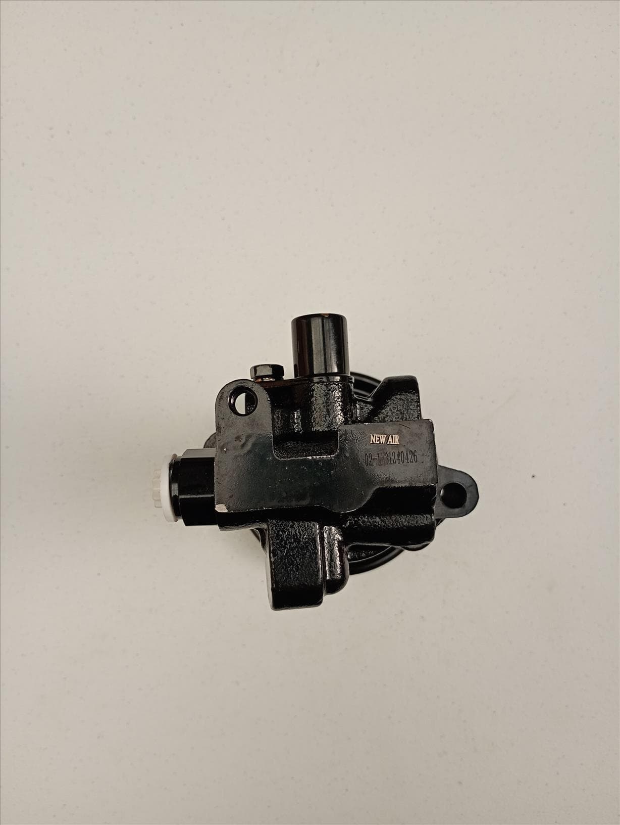 BOMBA DE DIRECCION HIDRAULICA TOYOTA MODEL F 4Y NEW AIR