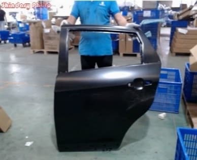 Puerta trasera izquierda compatible con Geely GX3 2022.