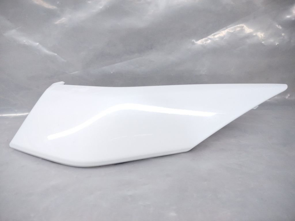 Moldura Faro Delantero Derecho Toyota