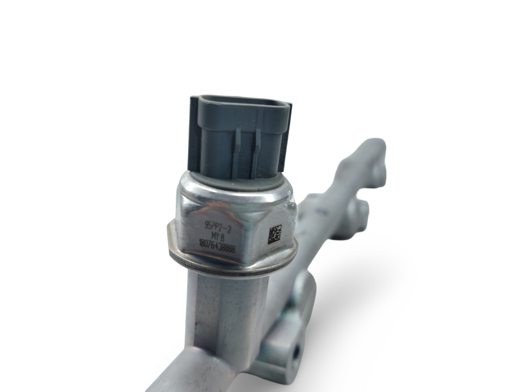 Sensor Presión de Combustible Nissan