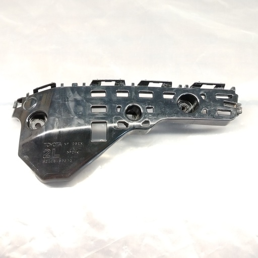 [52115-60220] Soporte Bumper Lateral Derecho Toyota