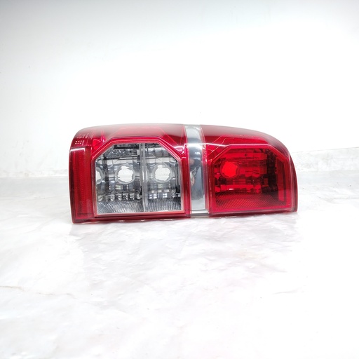[81561-0K150] Stop Izquierdo Toyota Hilux